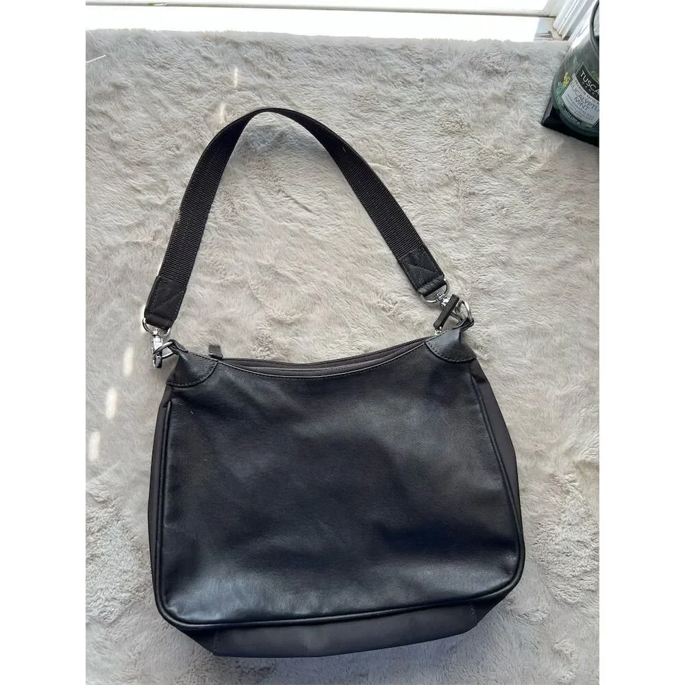 Gun Tote'n Mamas Women's Black Leather Concealed Carry Hobo Bag